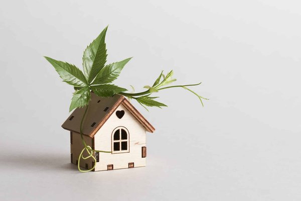 What Are the Pros and Cons of Building Underwater Living Spaces in UK Coastal Cities?